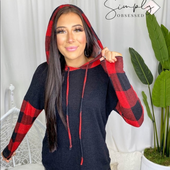 NWOT HEIMISH HOODED TOP - Picture 2 of 8